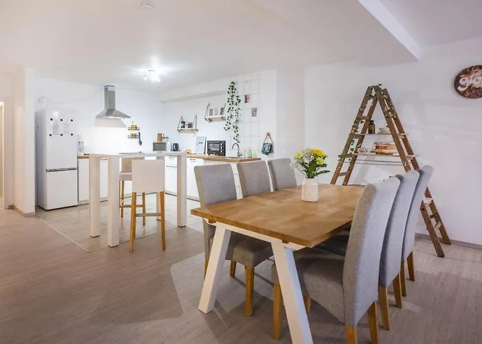 Διαμέρισμα 140qm 3br - Central, Cozy And Stylish *